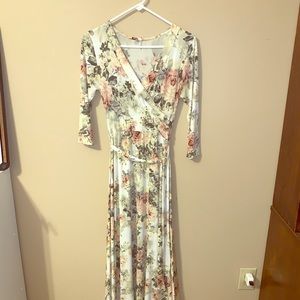 Pinkblush maternity/nursing floral maxi dress